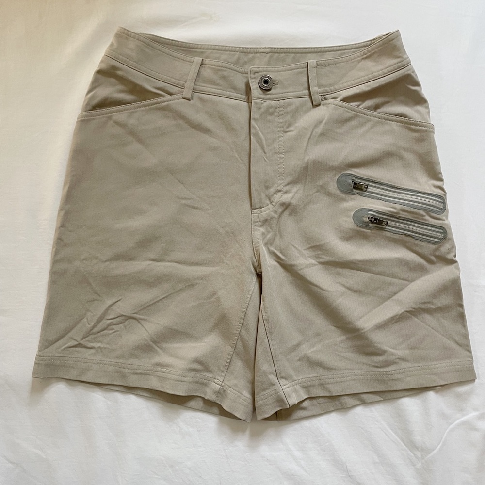 Lululemon mens beige chino shorts